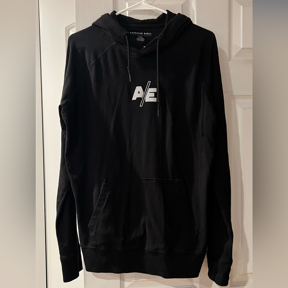 American Eagle Mens Hooded Pullover size medium